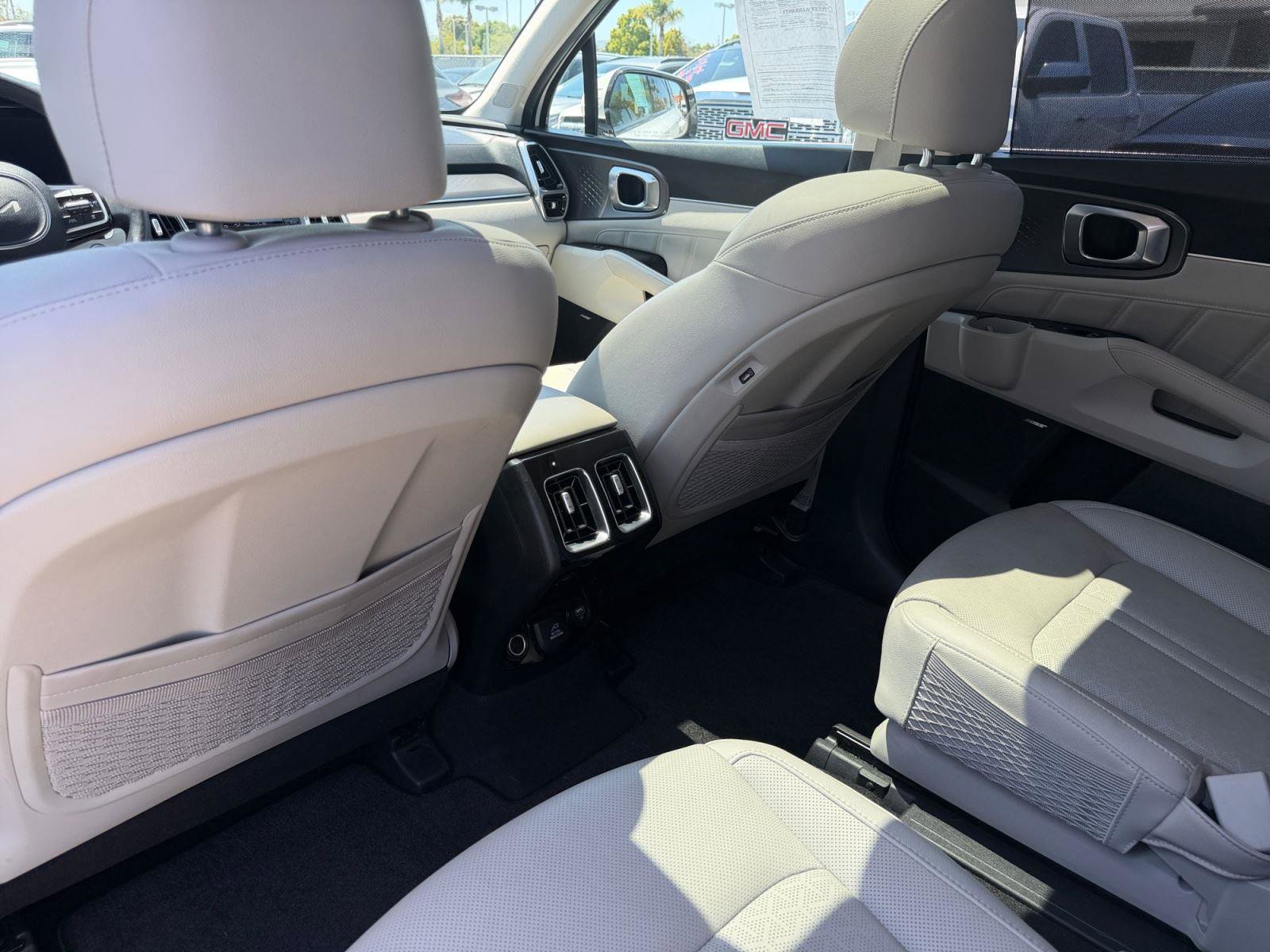Used 2023 Kia Sorento SX Prestige w/ Panoramic Sunroof Package AWD/4WD image 27