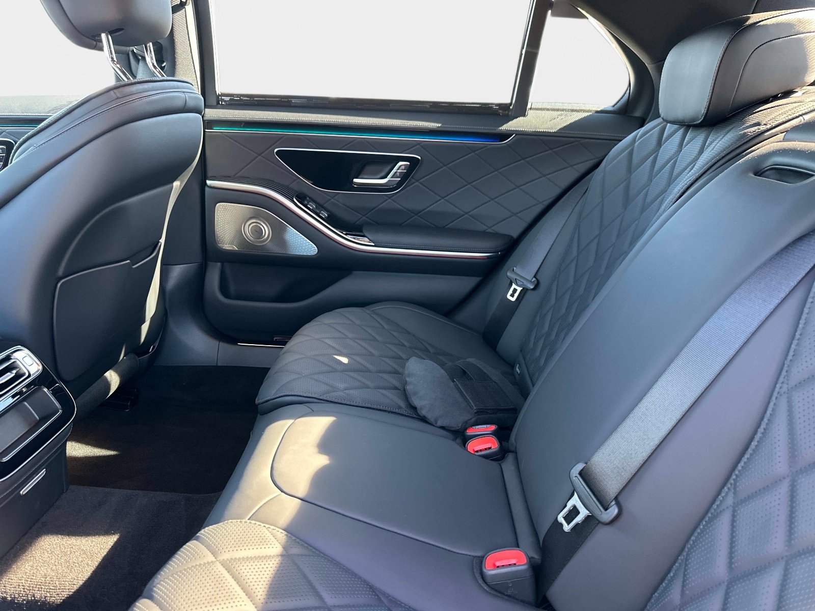 Certified 2025 Mercedes-Benz S 580 4MATIC Sedan image 13