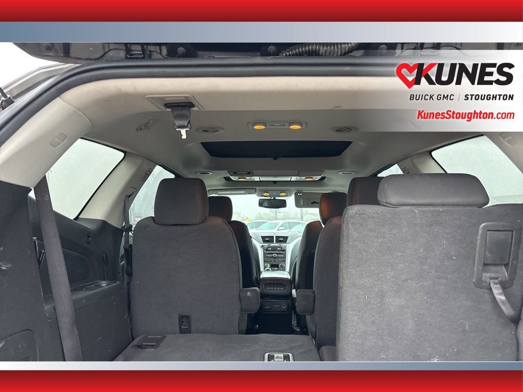 Used 2012 Chevrolet Traverse LT image 12