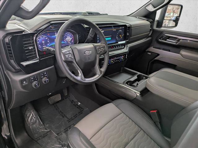 Used 2024 Chevrolet Silverado 2500 ZR2 image 9