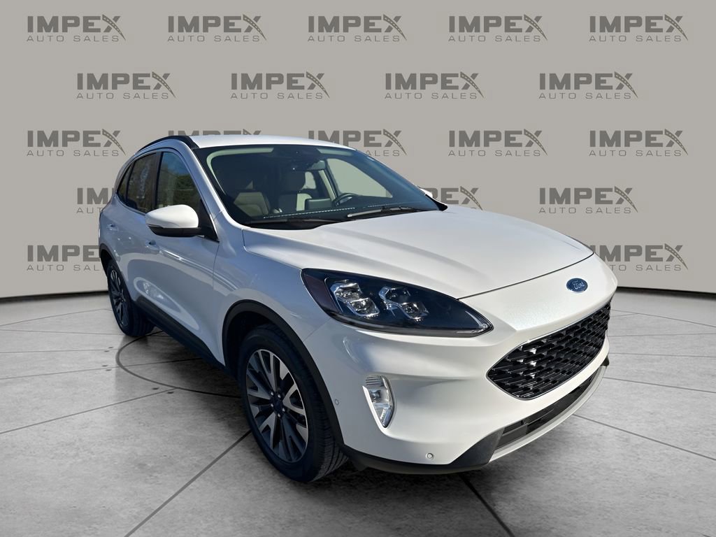 Used 2020 Ford Escape Titanium image 7