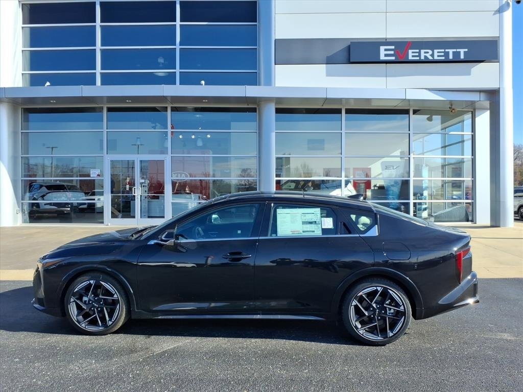 New 2025 Kia K4 GT-Line image 4