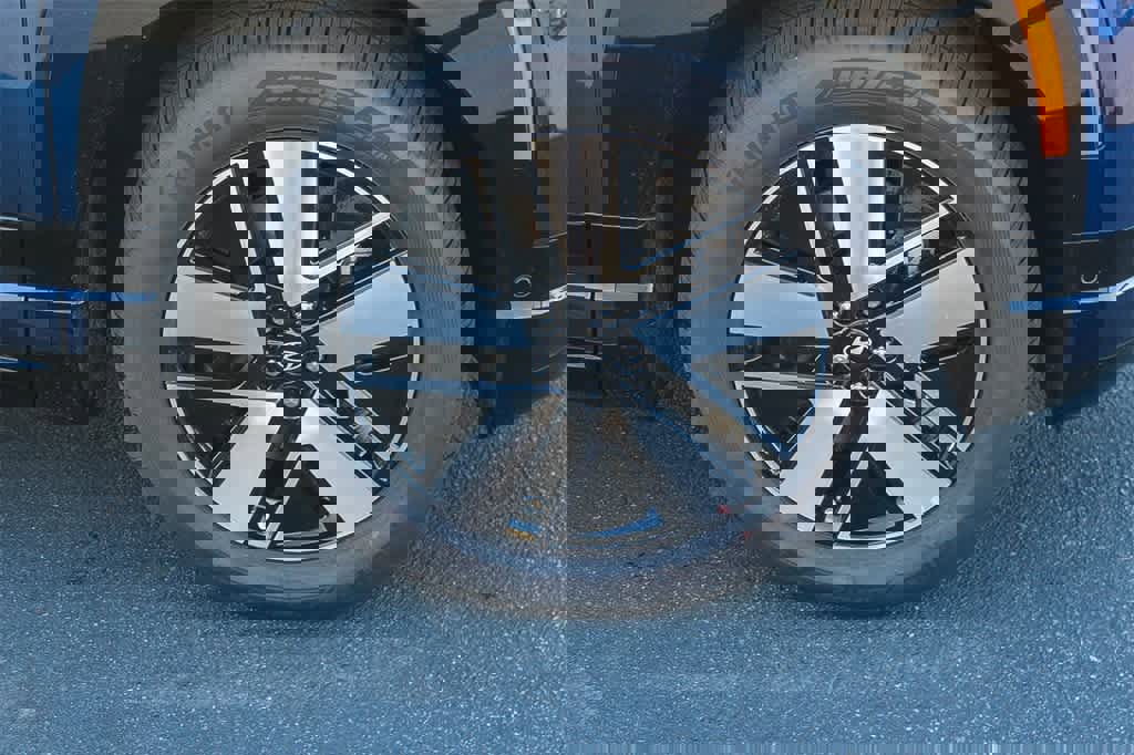 New 2026 Hyundai Ioniq 9 SEL w/ Tow & Go Package image 9