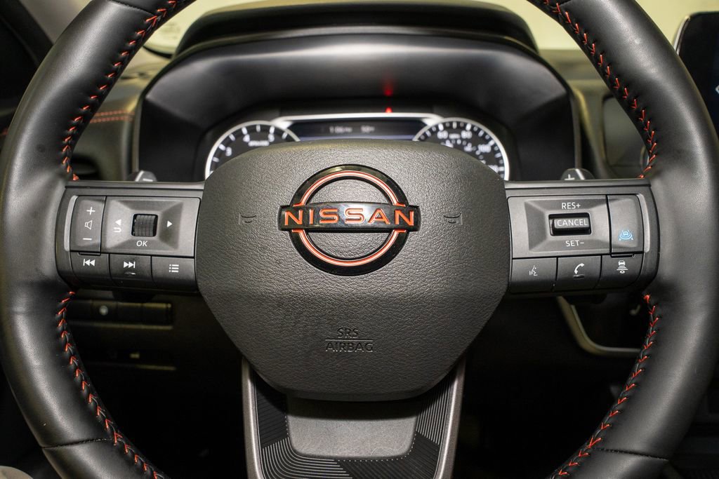 Certified 2025 Nissan Rogue SV image 19