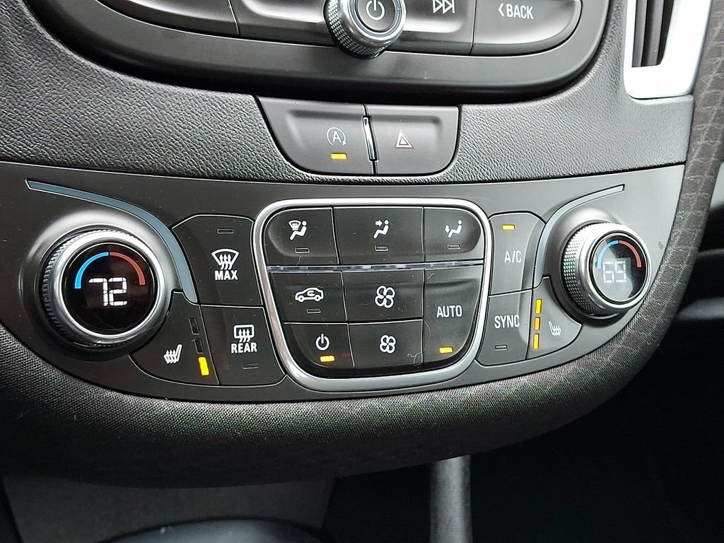Used 2024 Chevrolet Malibu LT FWD image 18