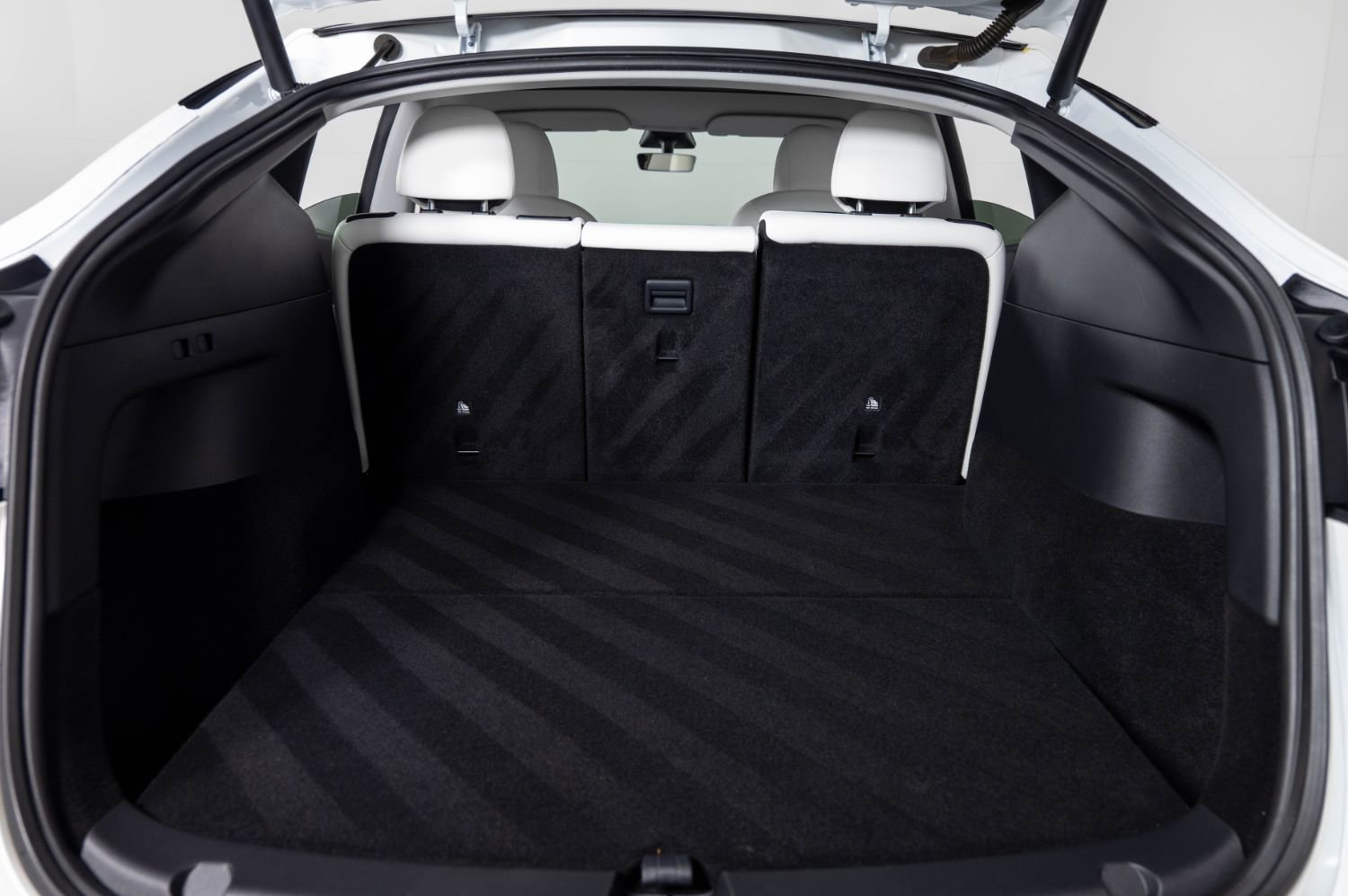 Used 2021 Tesla Model Y Long Range image 21