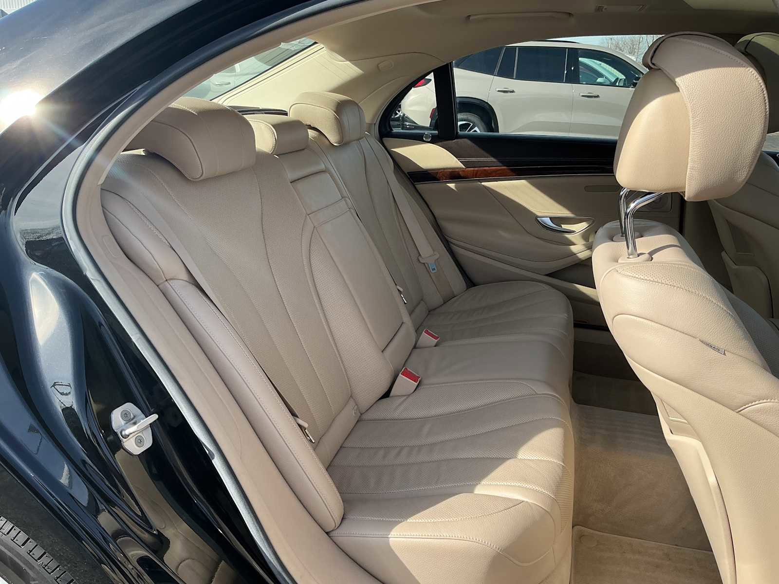 Used 2014 Mercedes-Benz S 550 Sedan image 25