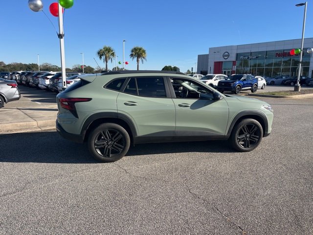 Used 2024 Chevrolet Trax ACTIV w/ Driver Confidence Package image 5