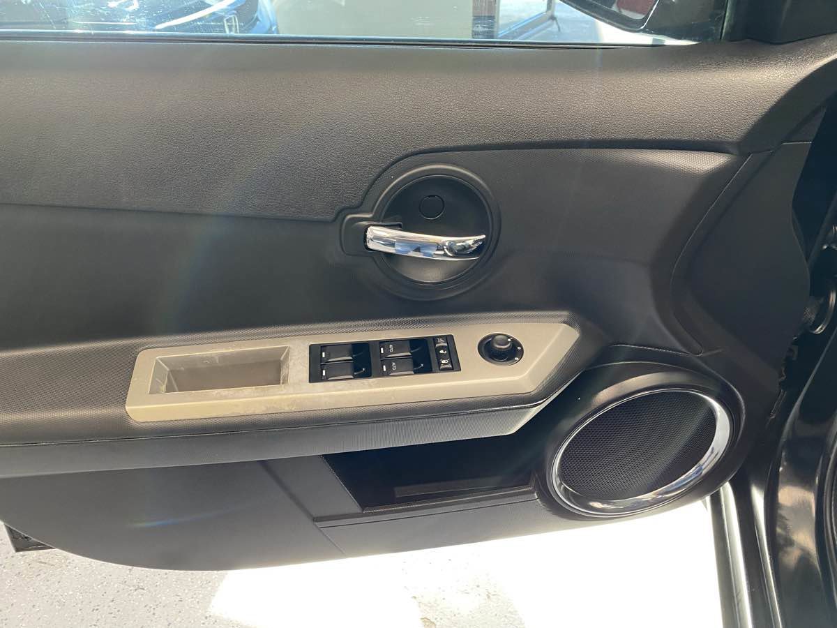 Used 2010 Dodge Avenger R/T w/ Premium Convenience Group image 22