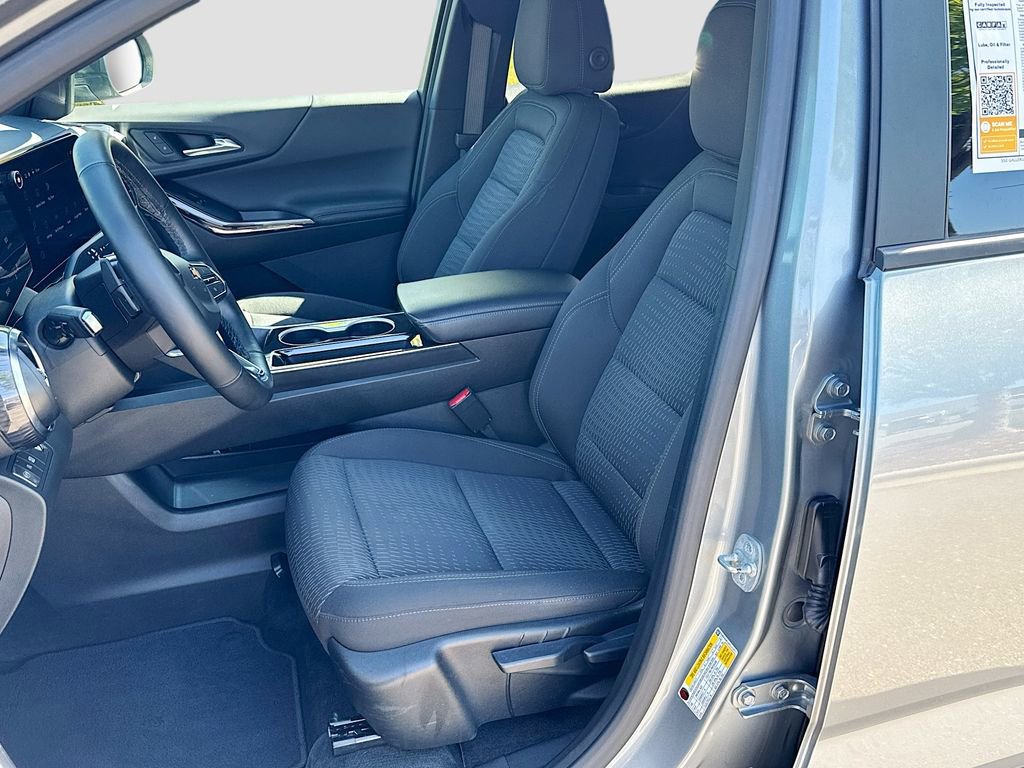 Used 2025 Chevrolet Equinox LT FWD image 22