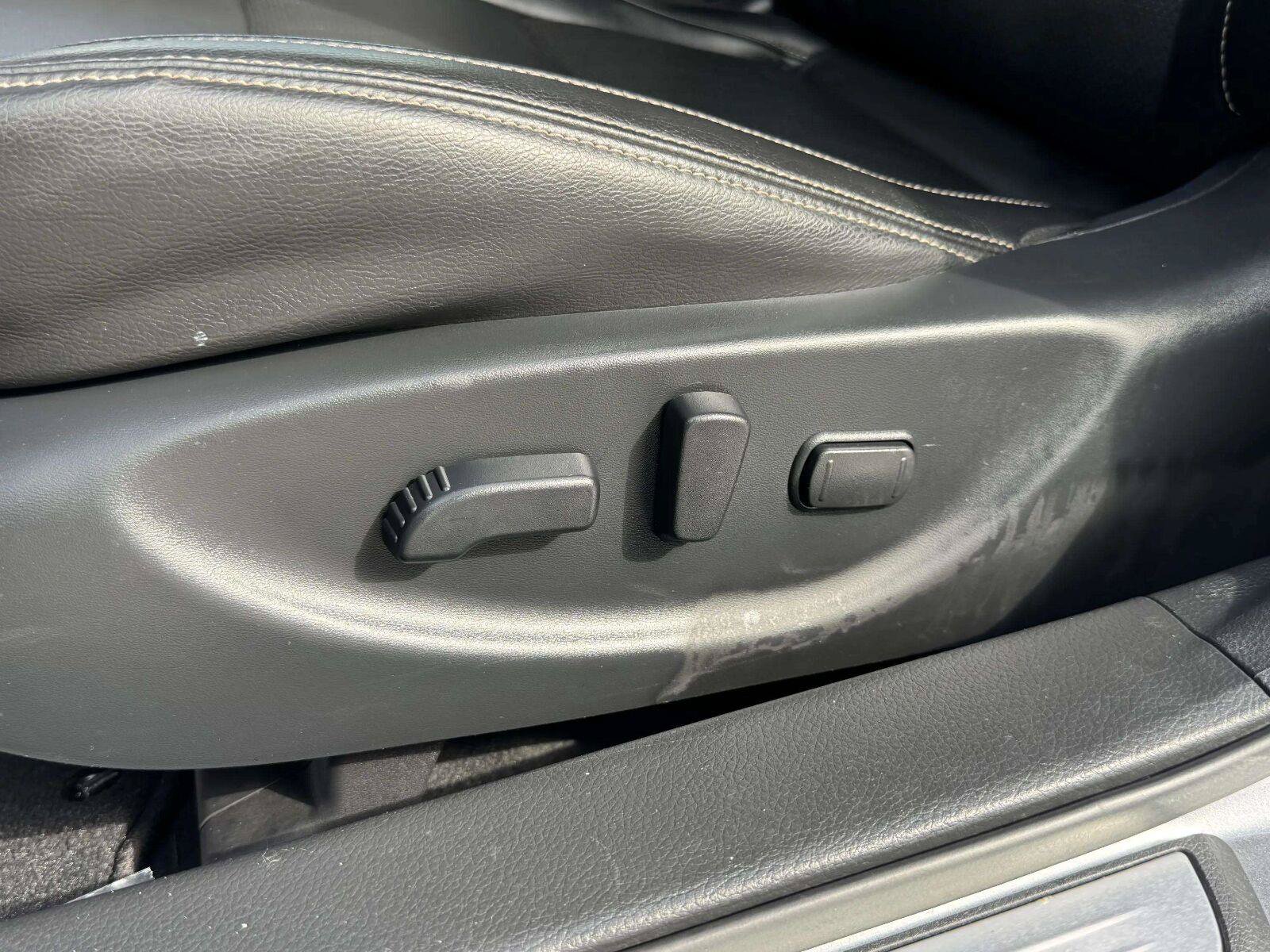 Used 2020 Nissan Maxima 3.5 SL w/ Floor Mat Group FWD image 22