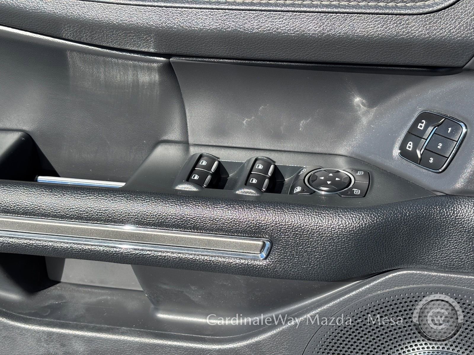 Used 2024 Ford Expedition XLT image 21