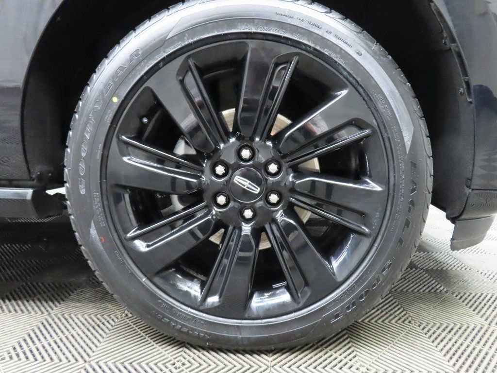 Used 2024 Lincoln Navigator L Reserve w/ Equipment Group 201A image 8