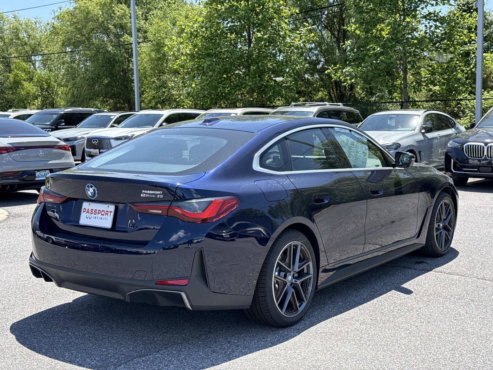 Used 2023 BMW i4 eDrive35 w/ Premium Package RWD image 5