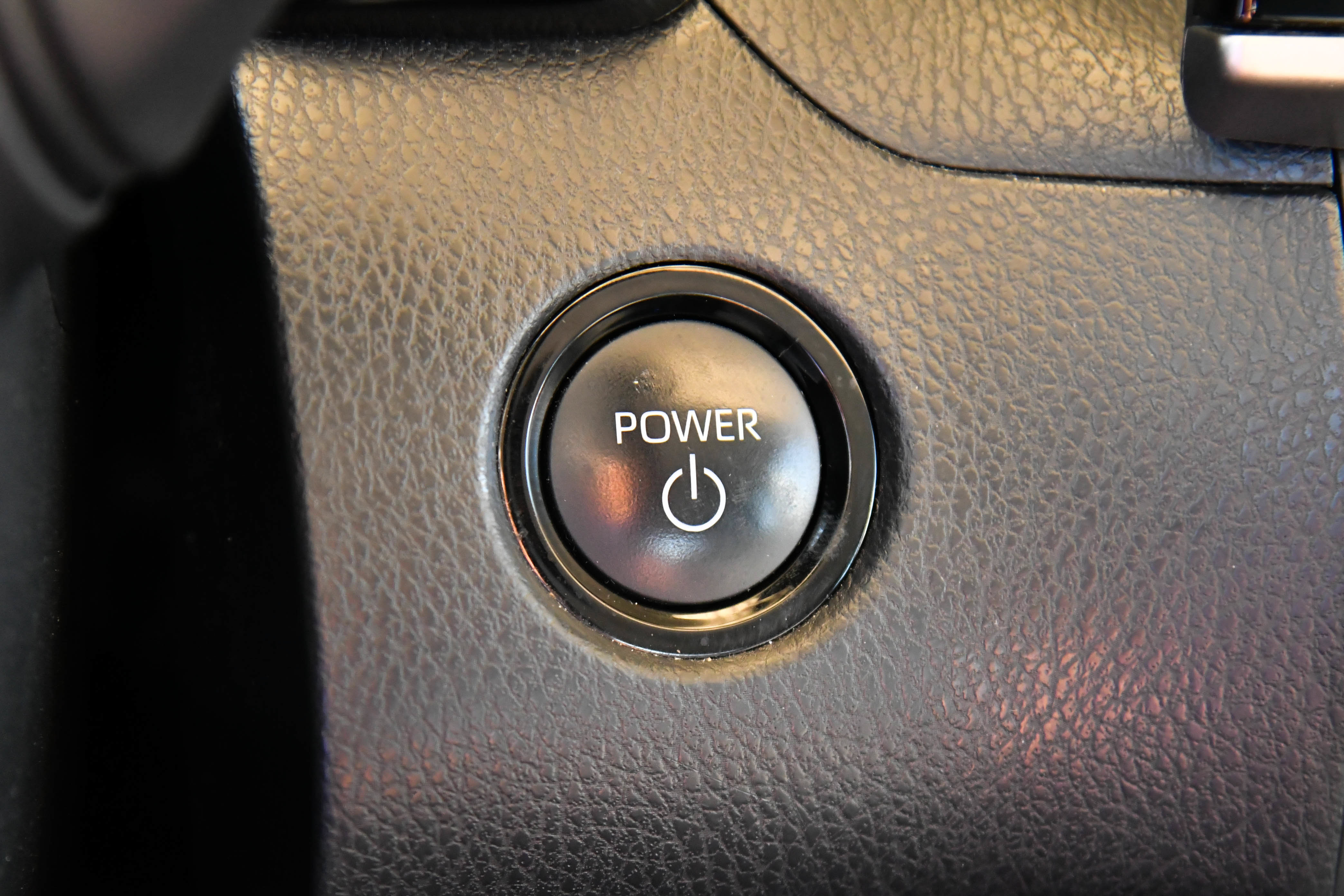 Used 2025 Toyota Camry LE FWD image 31