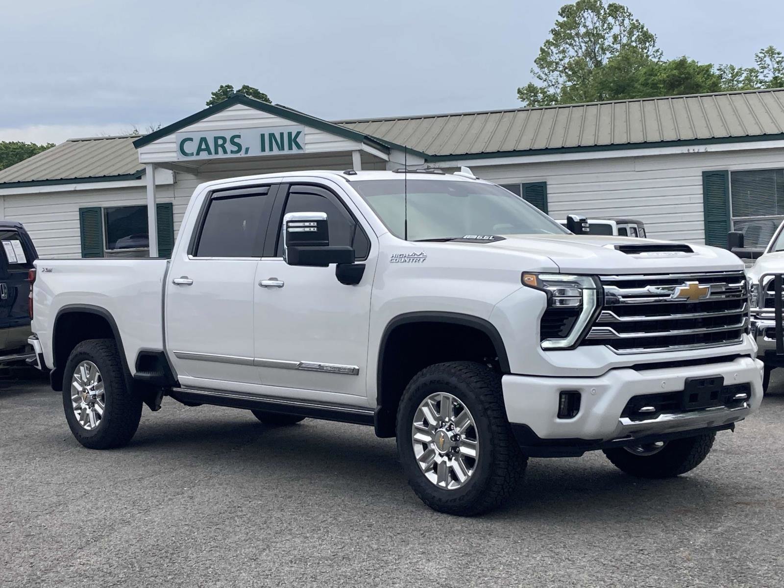 Used 2025 Chevrolet Silverado 2500 High Country w/ High Country Premium Package image 1