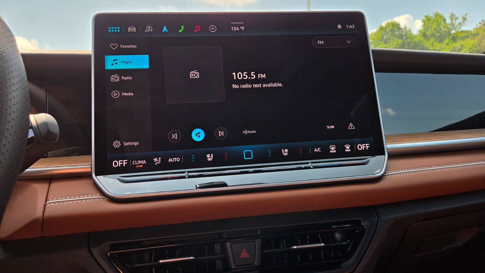 New 2027 Volkswagen Tiguan SEL R-Line AWD/4WD image 30