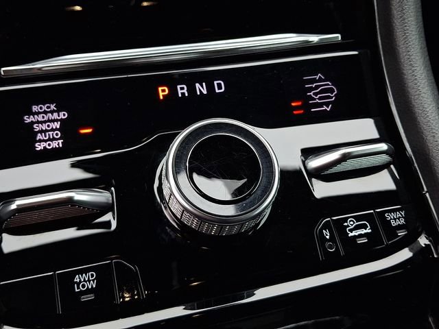 Used 2022 Jeep Grand Cherokee Trailhawk w/ Luxury Tech Group III image 14