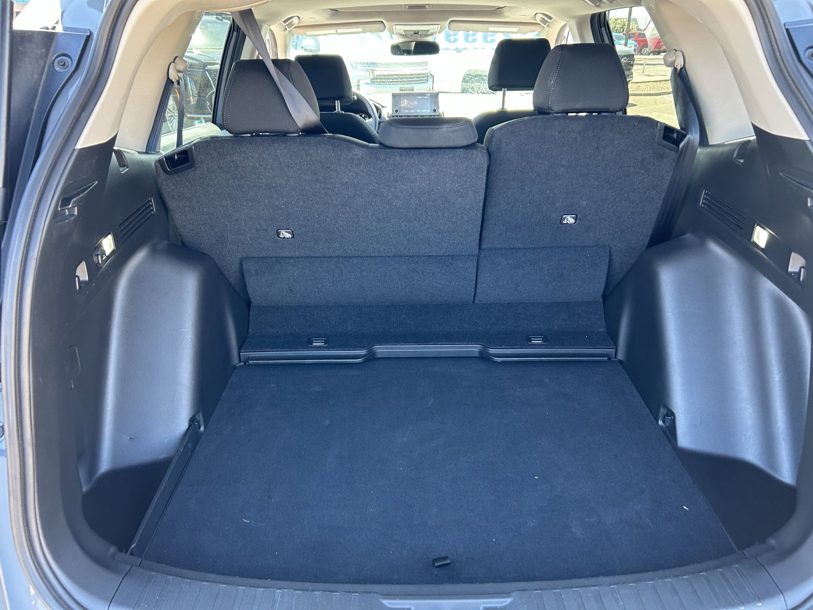 Used 2025 Honda CR-V EX image 10