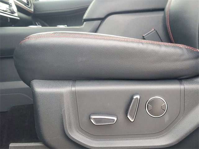 Used 2022 Ford Expedition Max Limited image 13