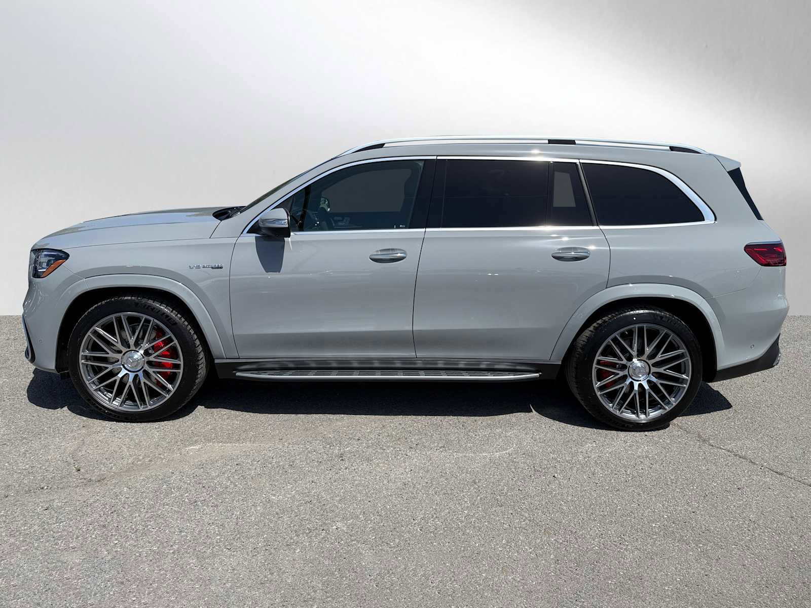 New 2025 Mercedes-Benz GLS 63 AMG 4MATIC image 4
