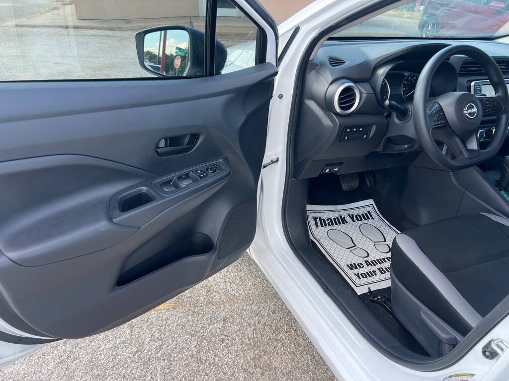 Used 2025 Nissan Versa S w/ Trunk Package FWD image 12