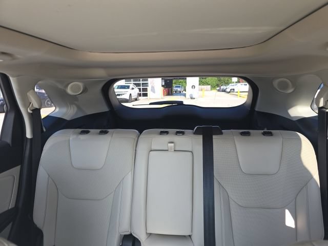 Used 2019 Ford Edge Titanium w/ Equipment Group 301A FWD image 11