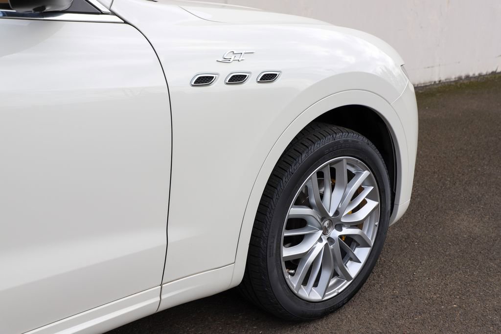 Used 2022 Maserati Levante GT image 49