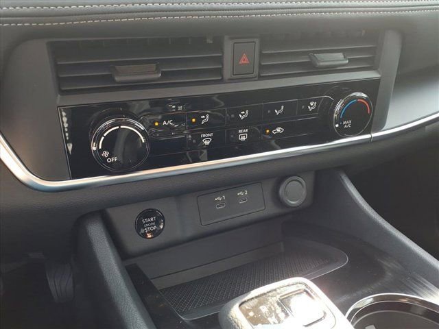 New 2026 Nissan Rogue S image 12