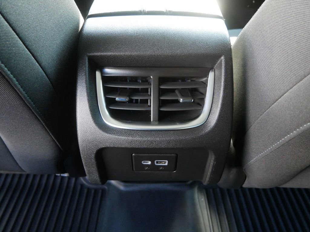 Used 2021 Chevrolet Blazer LT image 17