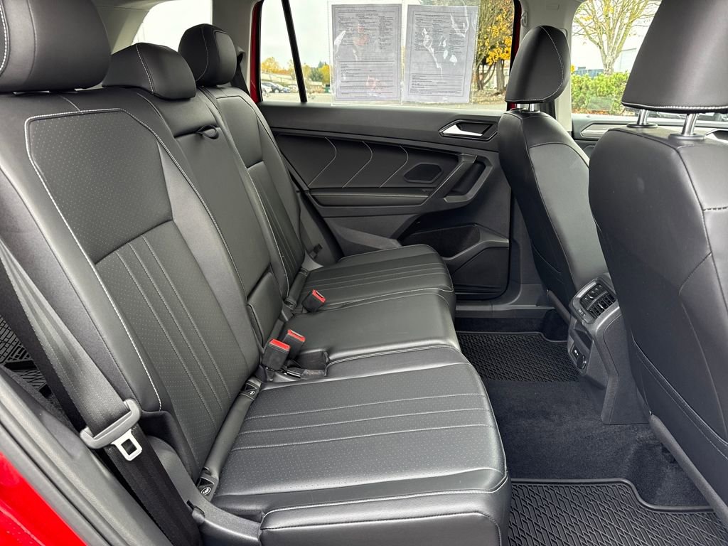 Used 2022 Volkswagen Tiguan SE image 12