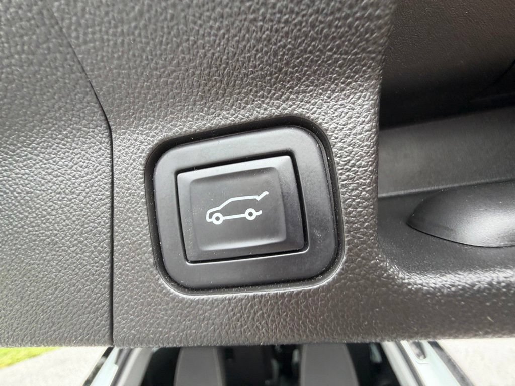 Used 2022 GMC Acadia SLE w/ Driver Convenience Package AWD/4WD image 52