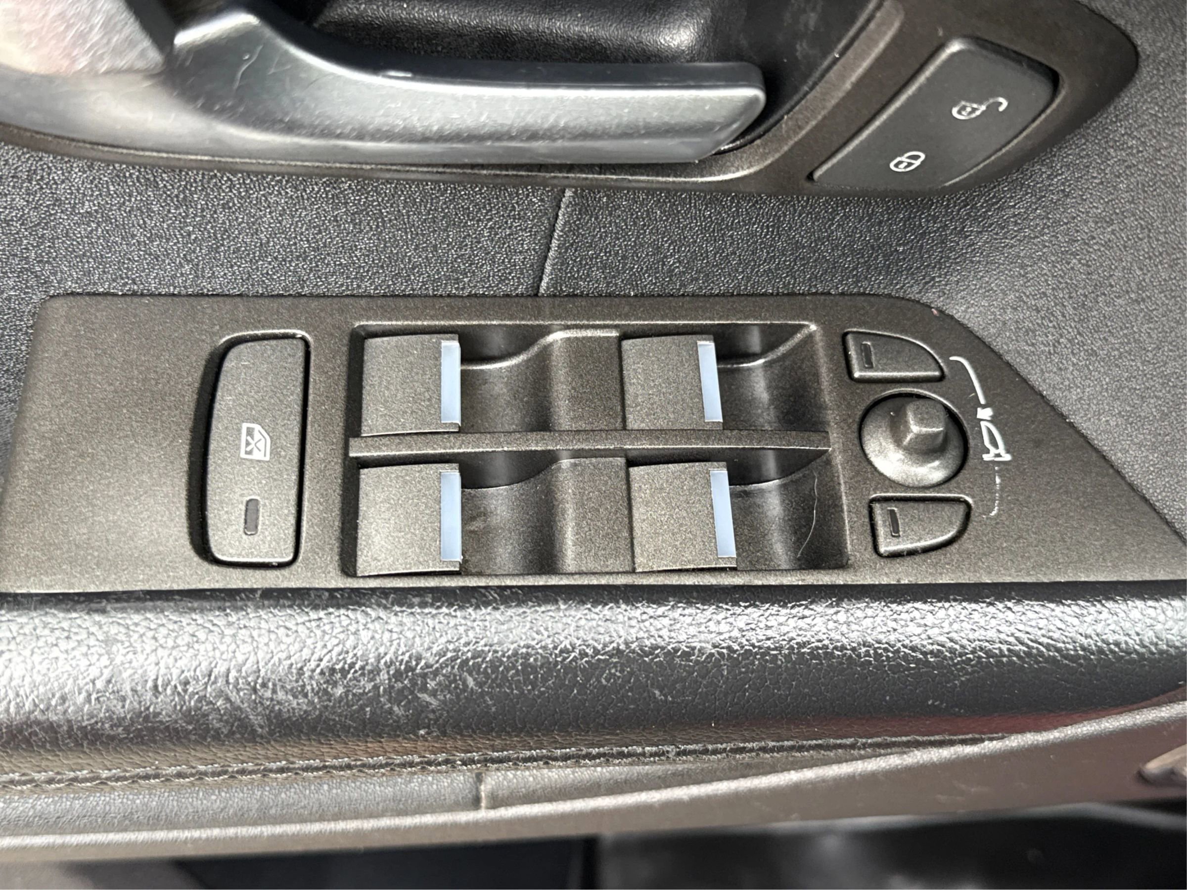 Used 2015 Land Rover Range Rover Evoque Pure Plus AWD/4WD image 20