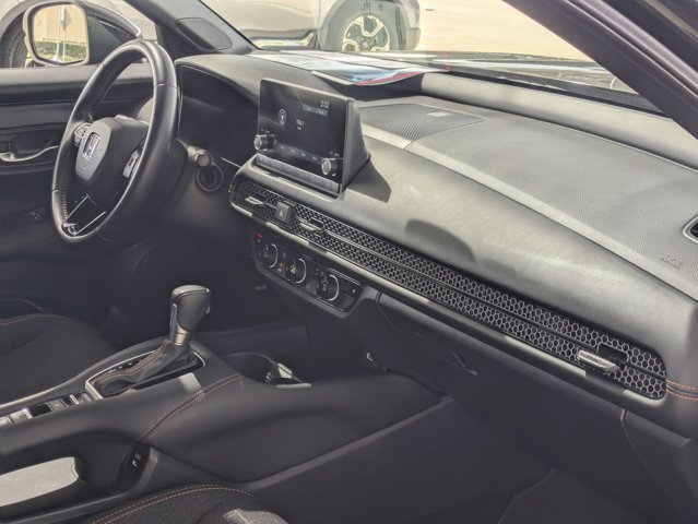 Certified 2025 Honda HR-V Sport image 19