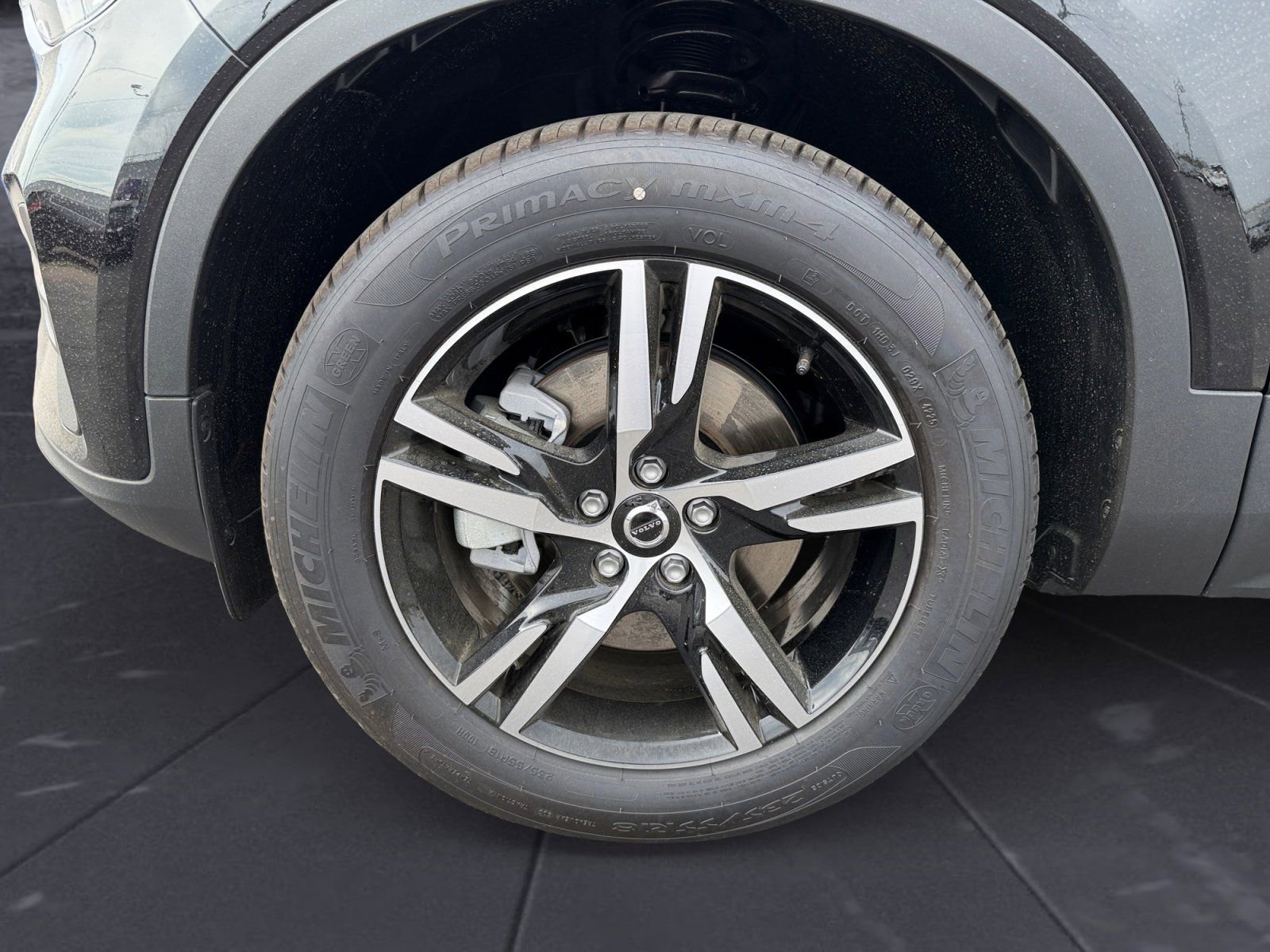 New 2026 Volvo XC40 B5 Core AWD/4WD image 14
