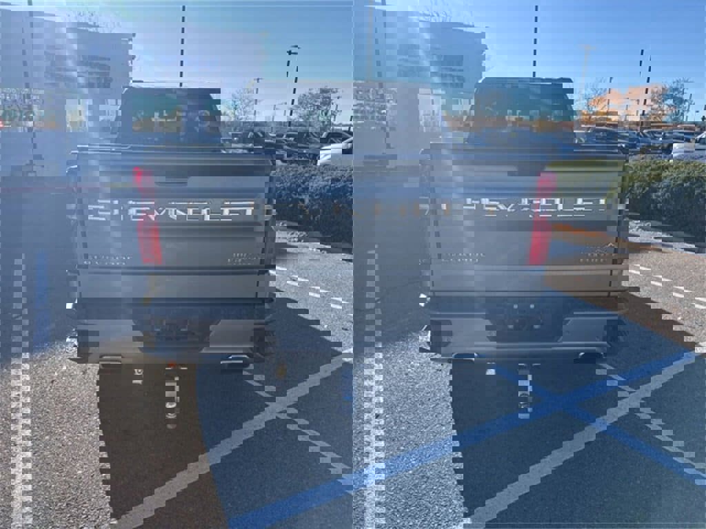 Certified 2021 Chevrolet Silverado 1500 High Country w/ Technology Package image 4