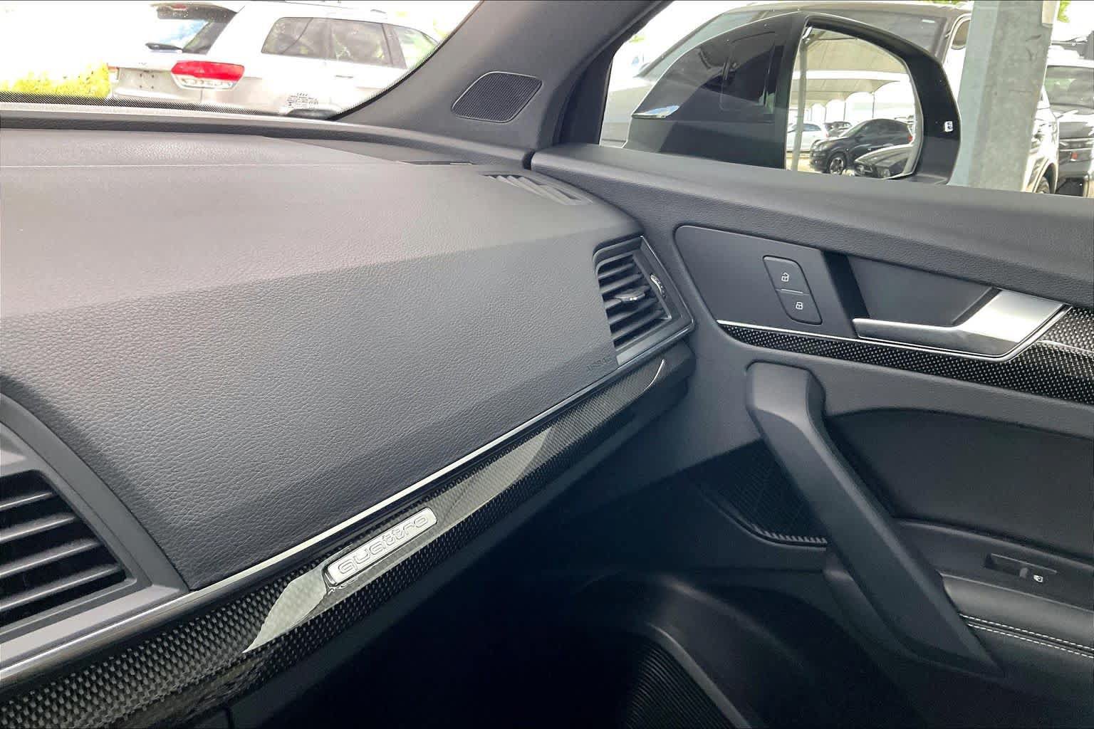 Used 2019 Audi SQ5 Prestige AWD/4WD image 34