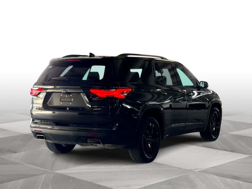 Used 2023 Chevrolet Traverse Premier w/ Redline Edition FWD image 8