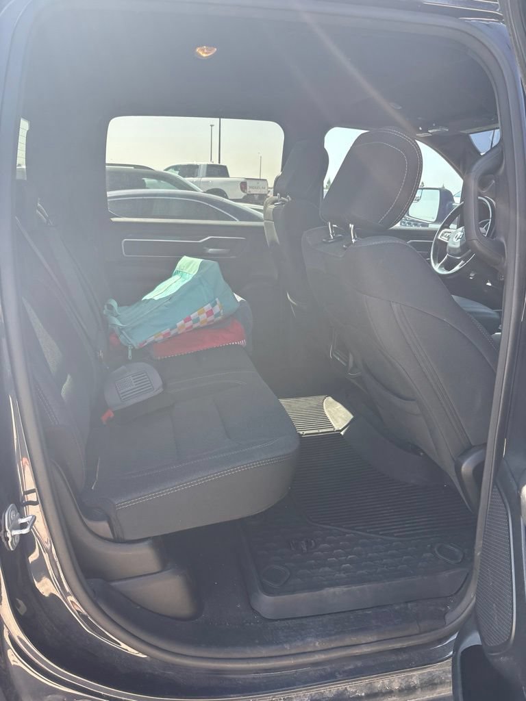 Used 2020 RAM 1500 Big Horn AWD/4WD image 14