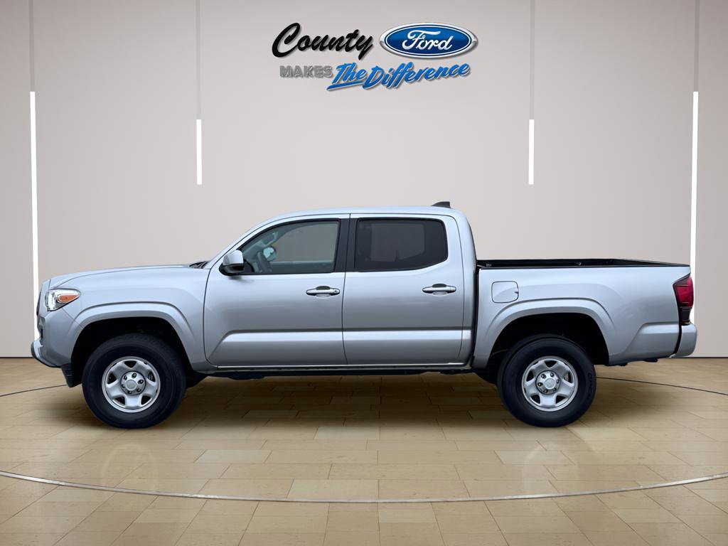 Used 2022 Toyota Tacoma SR w/ SR Convenience Package image 3