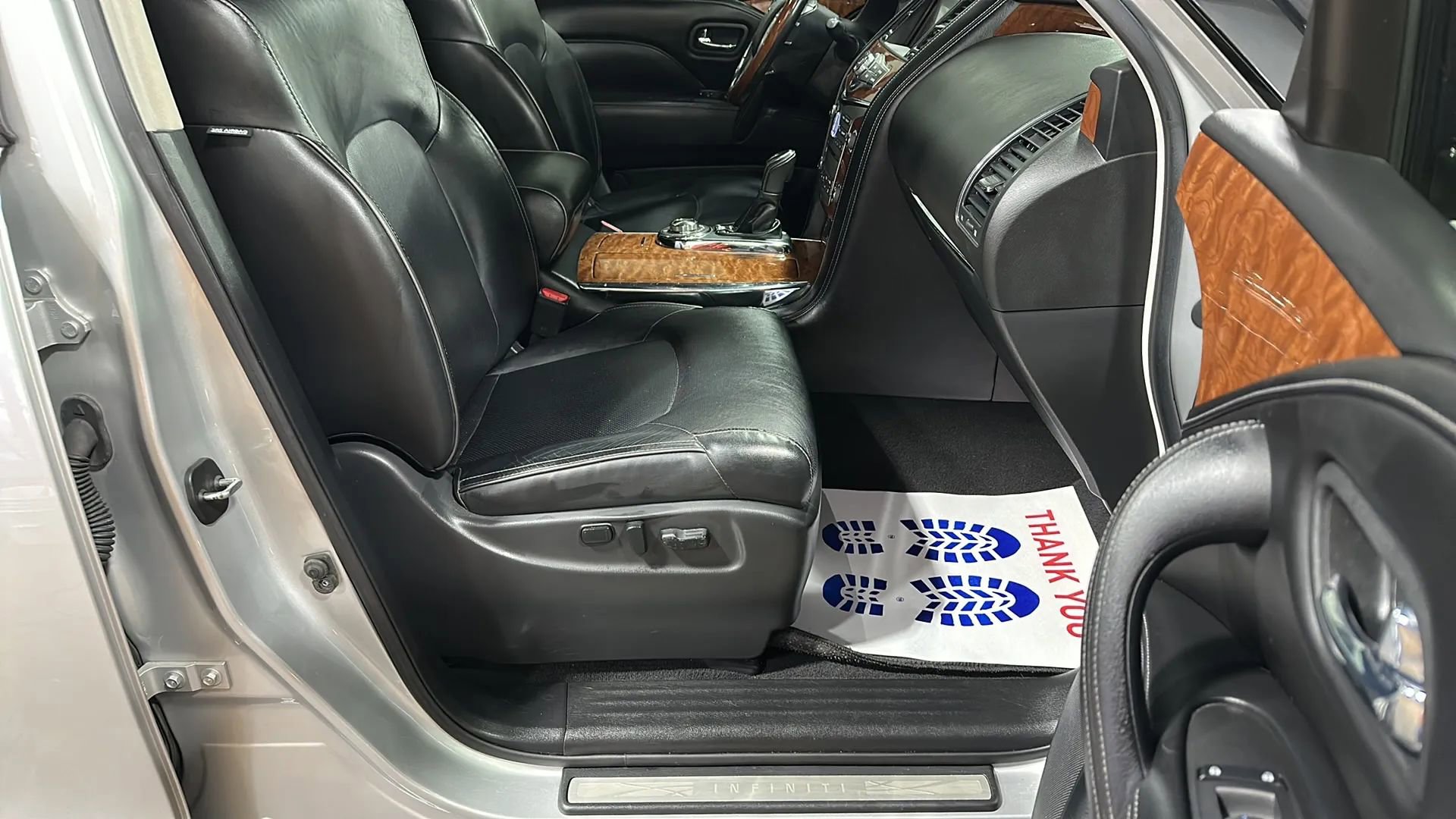 Used 2019 INFINITI QX80 Luxe image 22