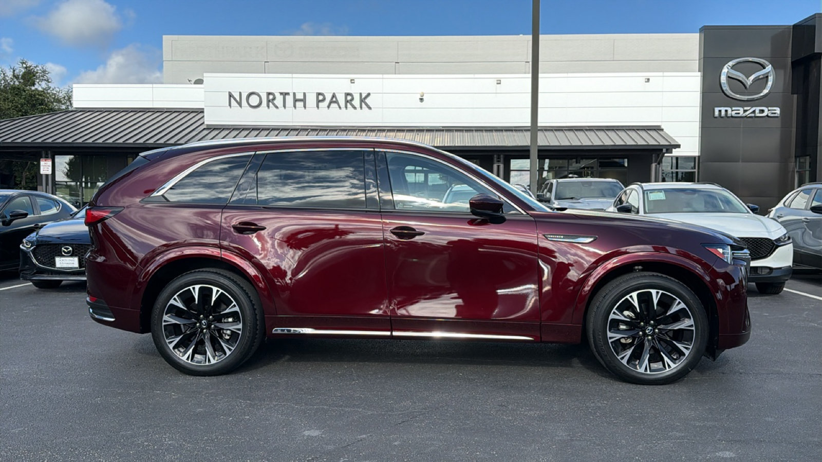 Used 2024 MAZDA CX-90 3.3 Turbo S w/ Premium Plus AWD/4WD image 2