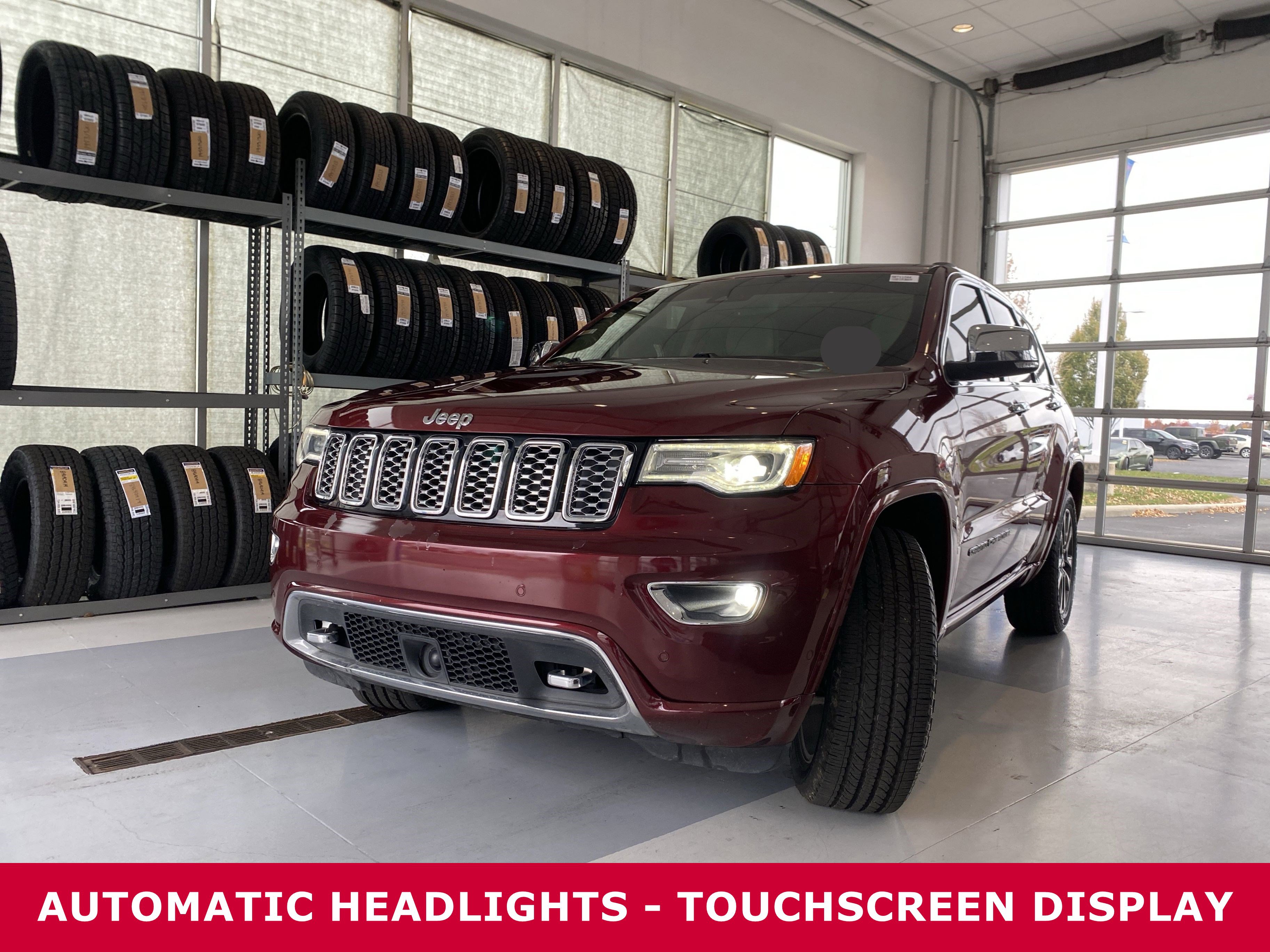 Used 2018 Jeep Grand Cherokee Overland image 2