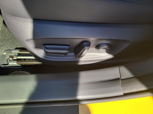 New 2026 Toyota Prius Plug-In Hybrid image 12