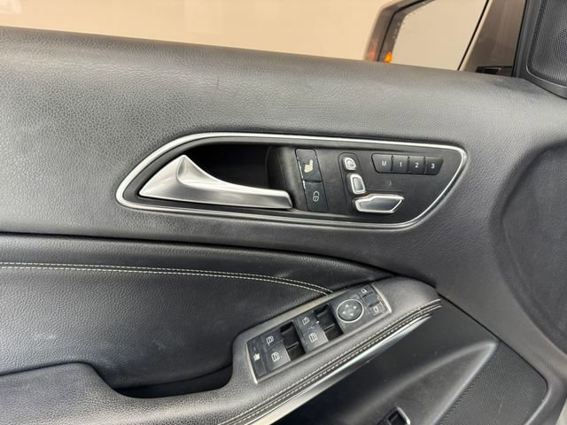 Used 2018 Mercedes-Benz GLA 250 image 41