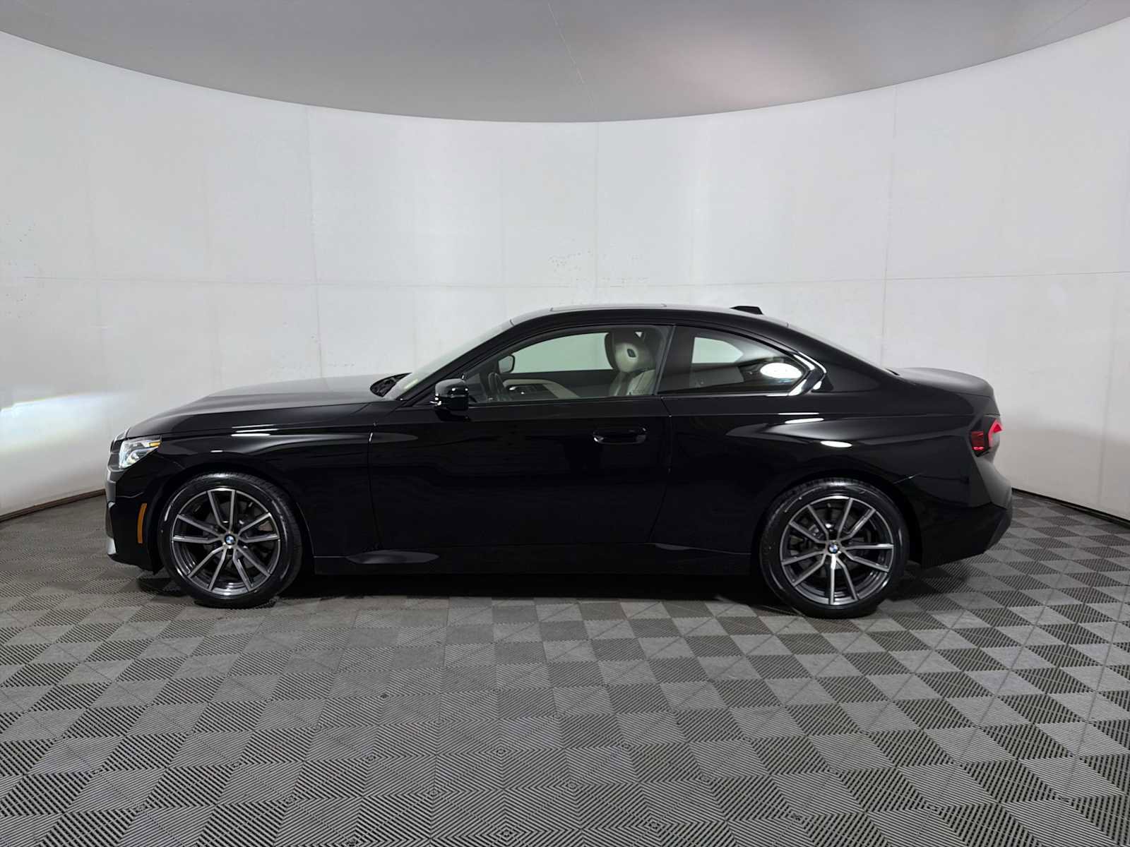 Certified 2023 BMW 230i xDrive 230i xDrive w/ Premium Package image 4