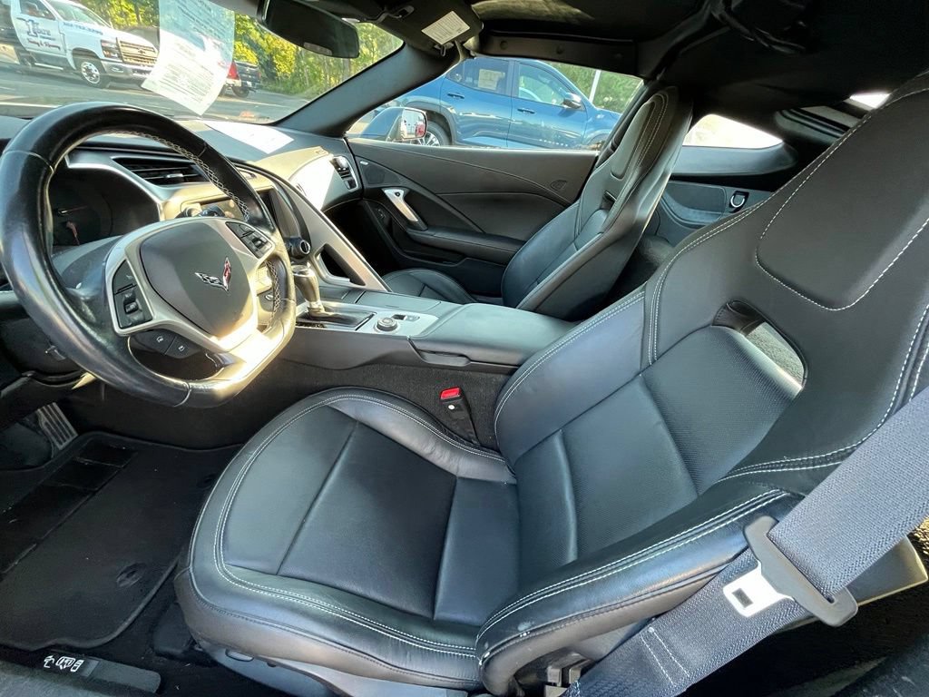 Used 2017 Chevrolet Corvette Stingray Coupe w/ Carbon Flash Badge Package RWD image 9