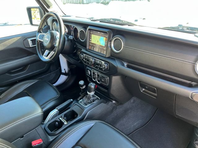 Used 2022 Jeep Wrangler Unlimited Sahara AWD/4WD image 37