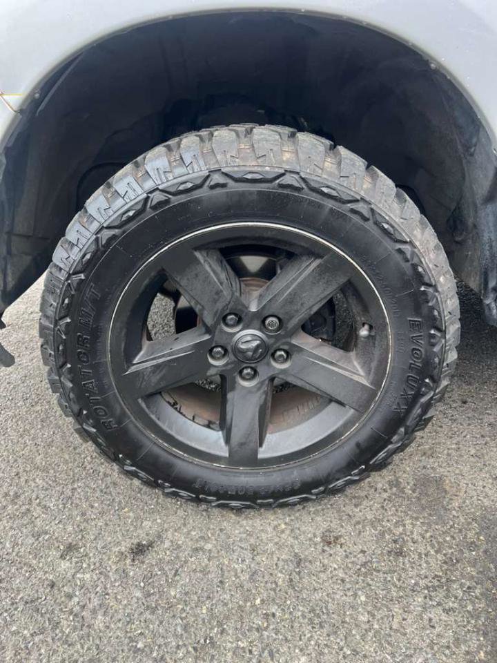 Used 2014 RAM 1500 Express w/ Ram Charger Package image 14