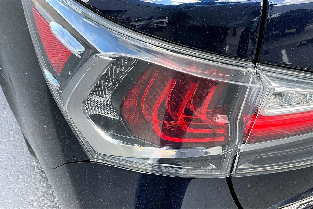 Used 2016 Lexus GS 200t image 21